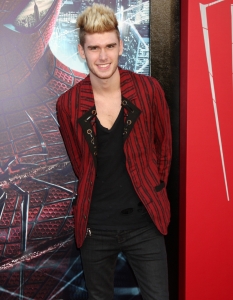 Colton Dixon на премиерата на "The Amazing Spider-Man".