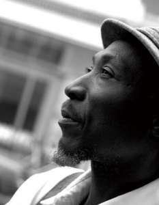 10. Alton Ellis
 
Alton Ellis e познат като "бащата на rocksteady музиката", като за творчеството си той получава множество награди и признания, сред които International Reggae And World Music Awards Hall Of Fame и Order of Distinction, която му отрежда ямайското правителство за изключителни постижения в музиката.