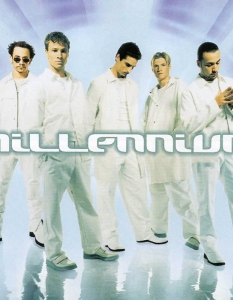 4. Backstreet Boys - Millennium (1999)Албумът Millennium на американската бойбанда Backstreet Boys става един от най-продаваните албуми в света със своите над 30 милиона изкупени копия. В САЩ от него са продадени 12,20 милиона копия, като първите 10 милиона са реализирани за 39 седмици.