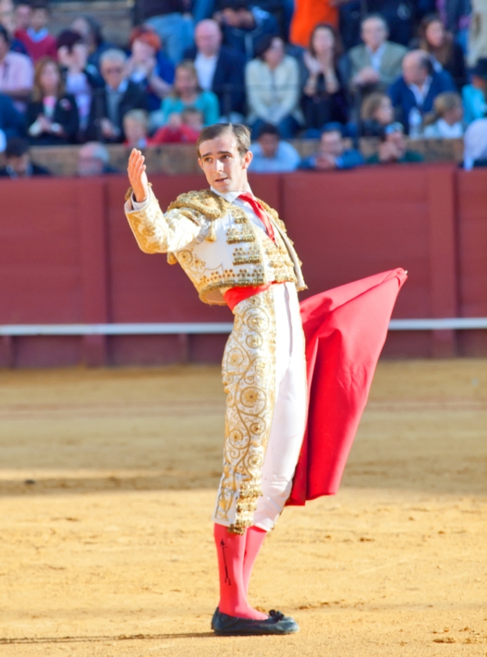 Испанска корида: Novilladas in Plaza de Toros de Sevilla, май 2012 г.