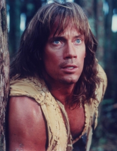 Кевин Сорбо (Kevin Sorbo)
Не знаем дали му е любима, но със сигурност ролята на Херкулес е тази, с която е най-известен. Американският актьор Кевин Сорбо играе Херкулес в сериала Hercules: The Legendary Journeys в продължение на четири години, а впоследствие се завръща към ролята си в spin-off сериала Xena: Warrior Princess.