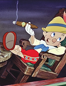 Pinocchio (Пинокио)
Има ли дете, което да е гледало Pinocchio и не е изпадало в ужас при трансформацията на куклата в магаре? За съжаление, споменът остава и след порастването.