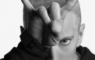 Eminem взривява с новата си песен Berzerk, издава албум през ноември (Аудио)